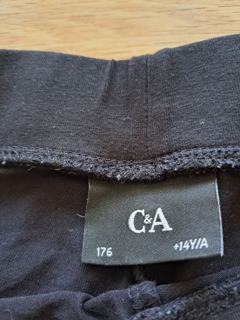 C&A Pantaloni: Leggins Schlaghose Grösse 176 – Usato da Münsingen venduto da chrigu212 1