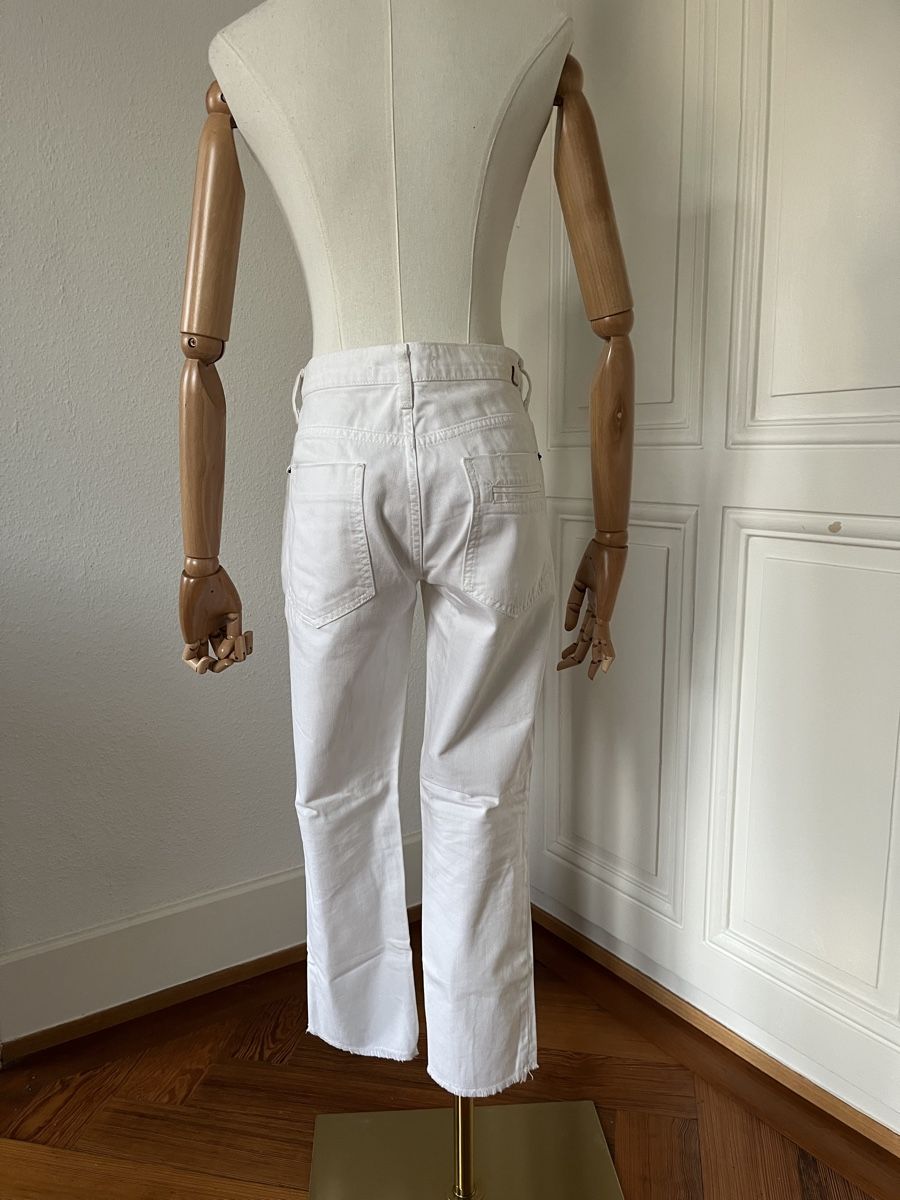 Zara Jeans: Zara Basic White Distressed Cropped Jeans - Summer 👖 – Usato da Mies venduto da Nib2011 7