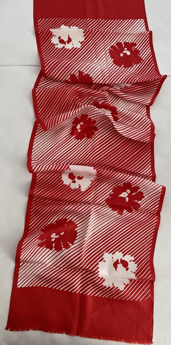 Foulard & Sciarpe: Seiden Schal 🌸 – Usato da Opfikon venduto da Luis144 2