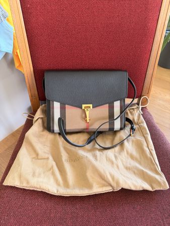 Burberry small macken Umhängetasche