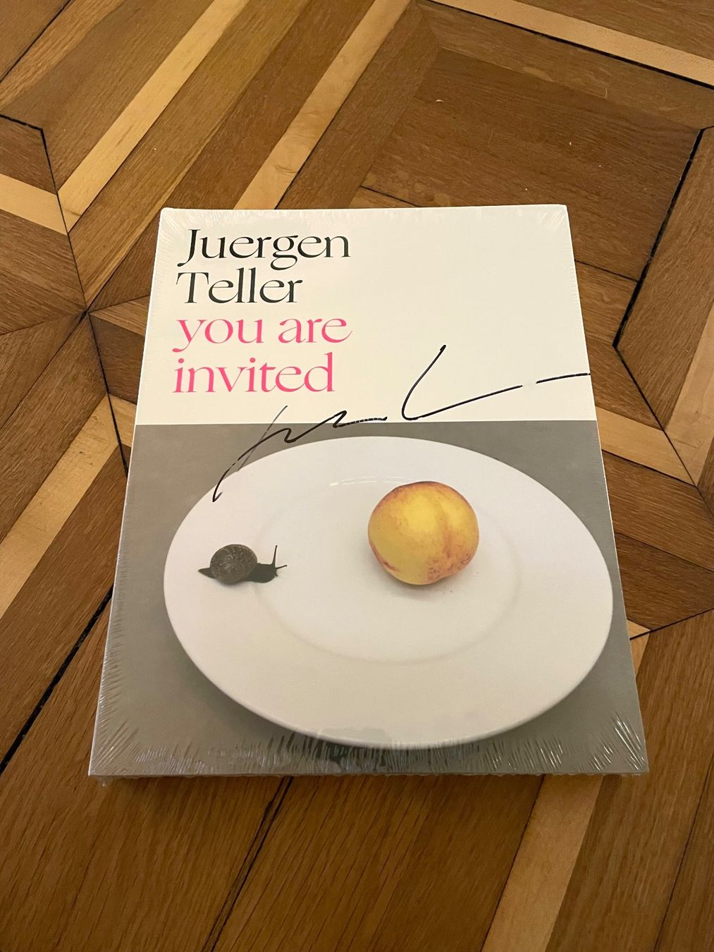 Libri: Jürgen Teller -you are invited- Book signed – Nuovo e nell'imballaggio originale da Basel venduto da carlasgaragesale 1