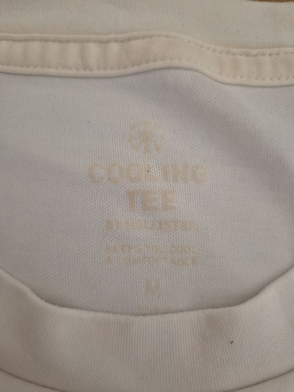 Hollister T-Shirts: Hollister Cooling Tee Weiss Grösse M – Gebraucht aus Zuzgen von SaBee91 3