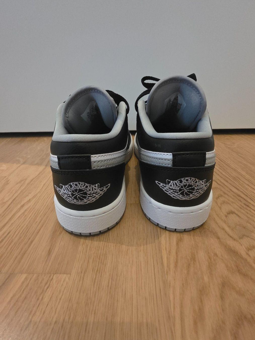 Jordan Herrenschuhe: Jordan Air 1 Low Unisex Sneaker – Neu (gemäss Beschreibung) aus Worb von VuErre 1