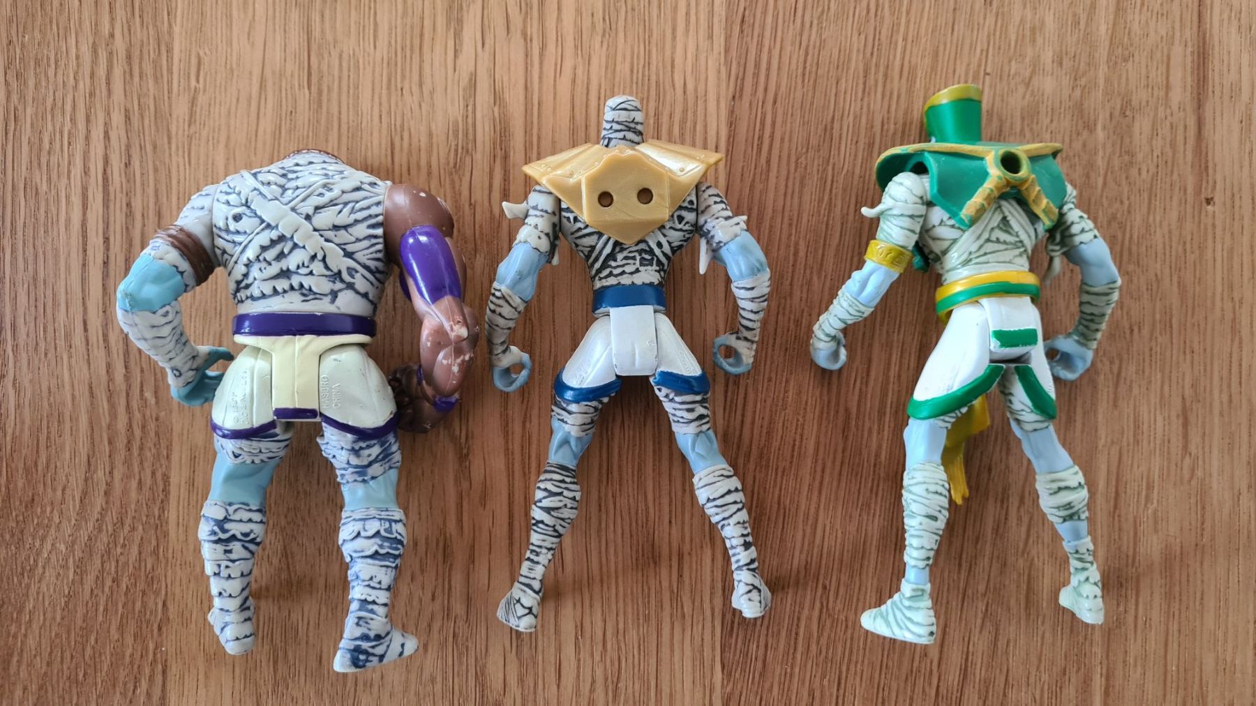 Hasbro Statuette: 3x Mummies Alive Hunter Action Figure Hasbro 1997 – Usato da Winterthur venduto da stufaphi 2