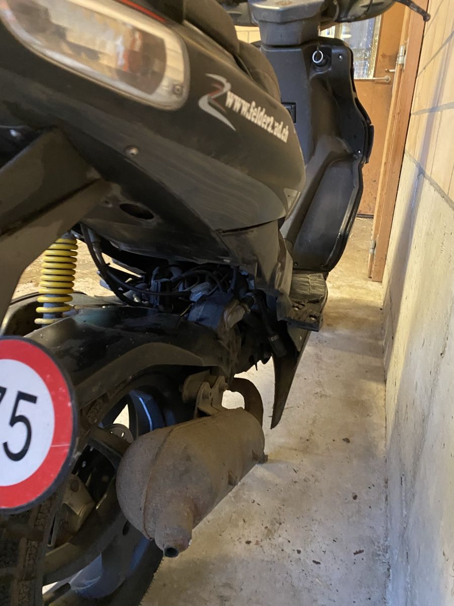 Aprilia Altro: Aprilia SR 50 R – Difettoso da Hasle LU venduto da Urssa2 9