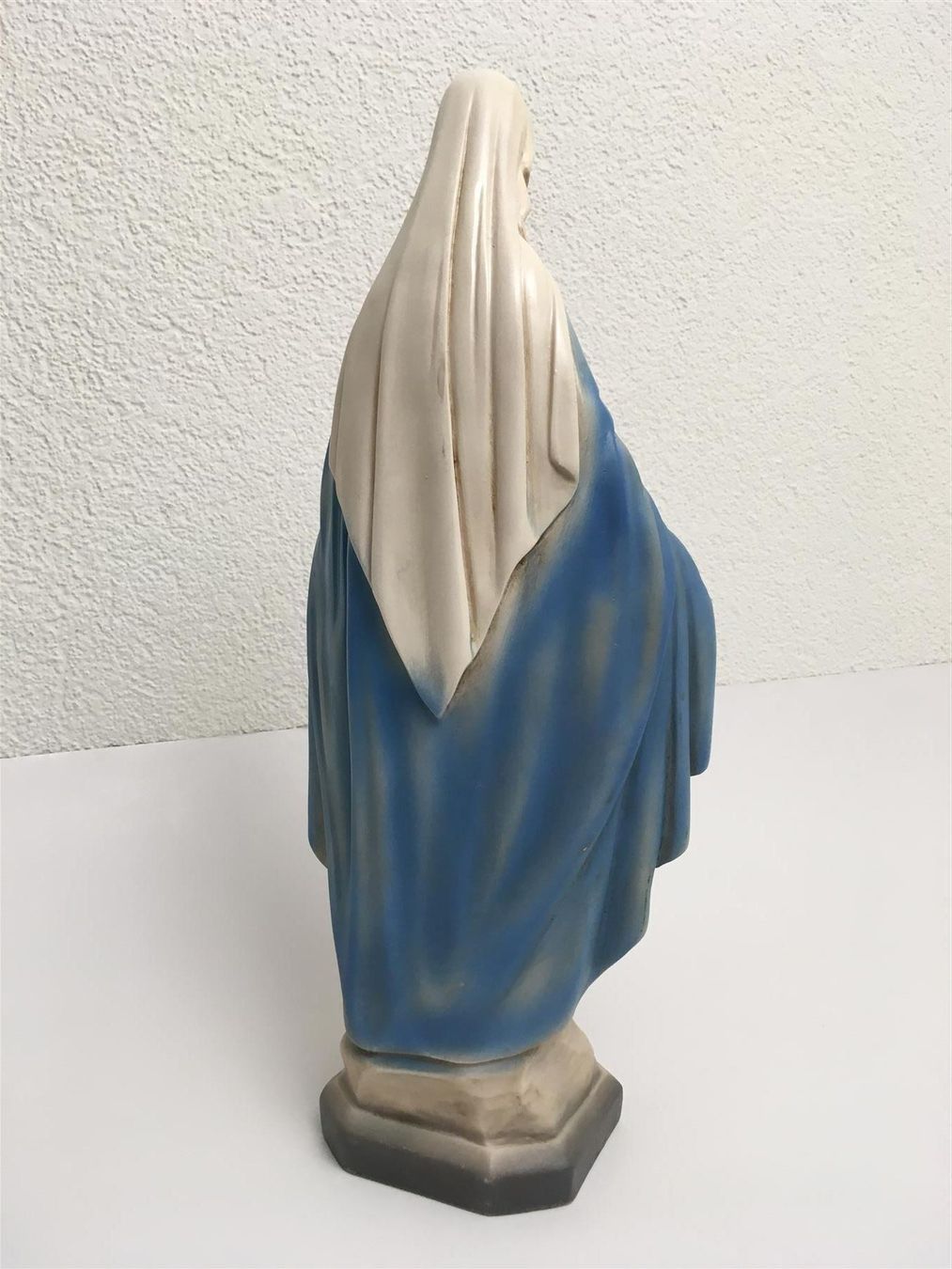 Statuette: Madonnafigur mit Schlange, Steinmasse – Usato da Rheineck venduto da emma.gut 2
