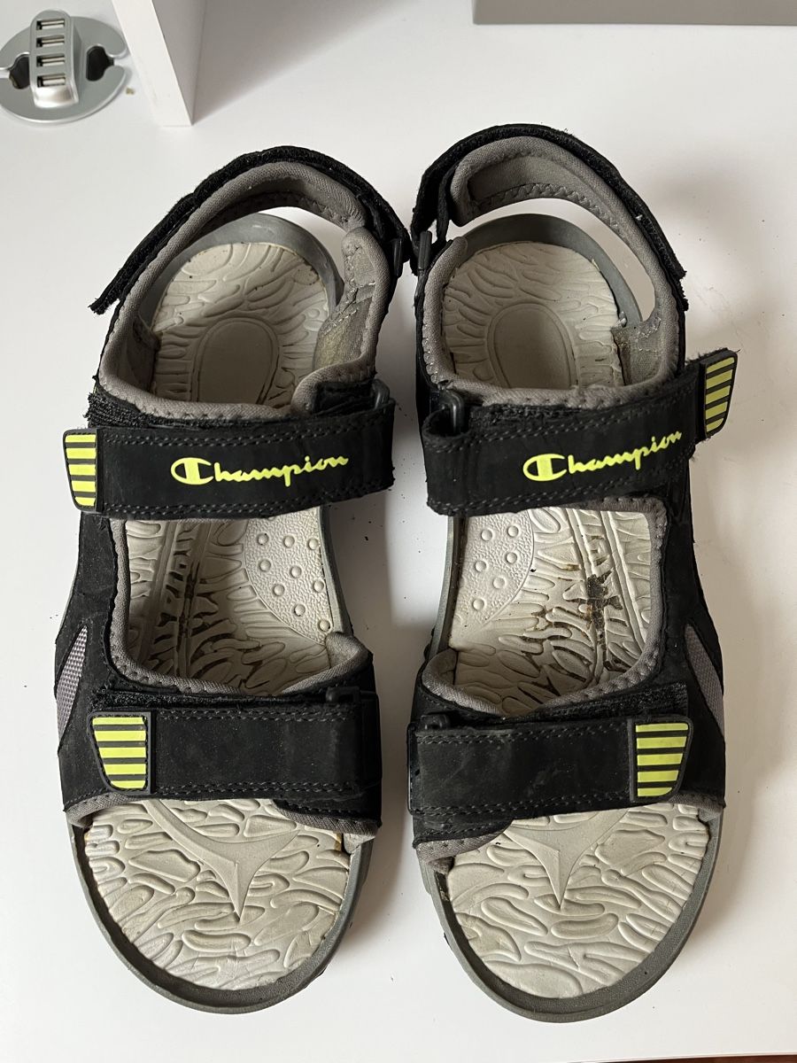 Herrenschuhe: Sandali Champion uomo neri taglia 43 – Gebraucht aus Balerna von lillisfashion