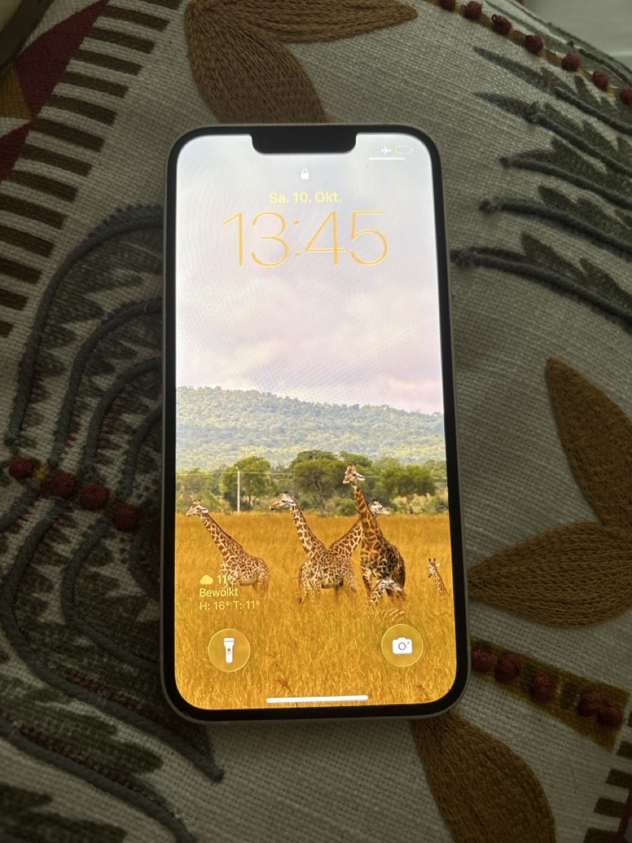 Apple Handys / Smartphones: iPhone 13 weiss – Gebraucht aus Zürich von ali_yl2p 2