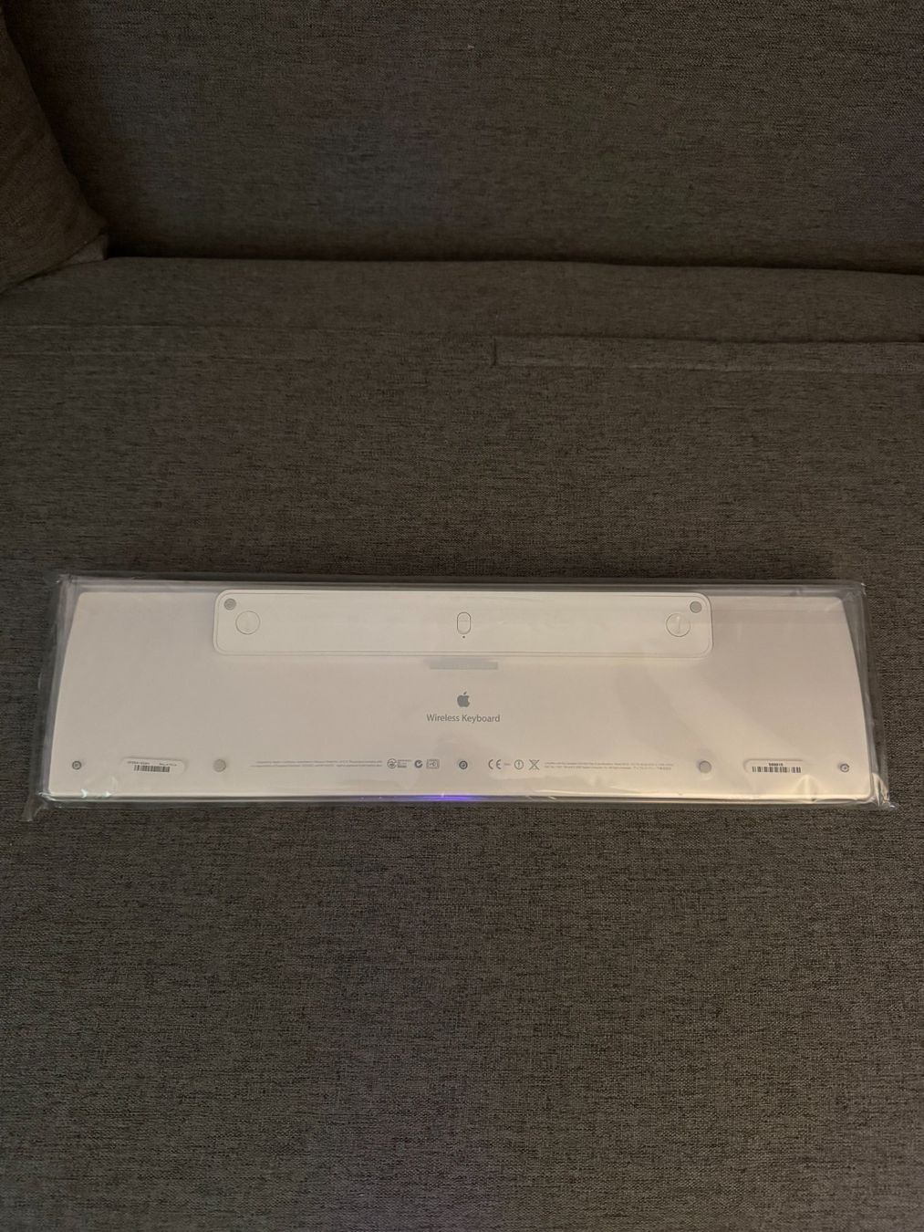 Apple Tastaturen: Apple Wireless Keyboard CH neuwertig – Neu (gemäss Beschreibung) aus Adliswil von sil_f52d 1