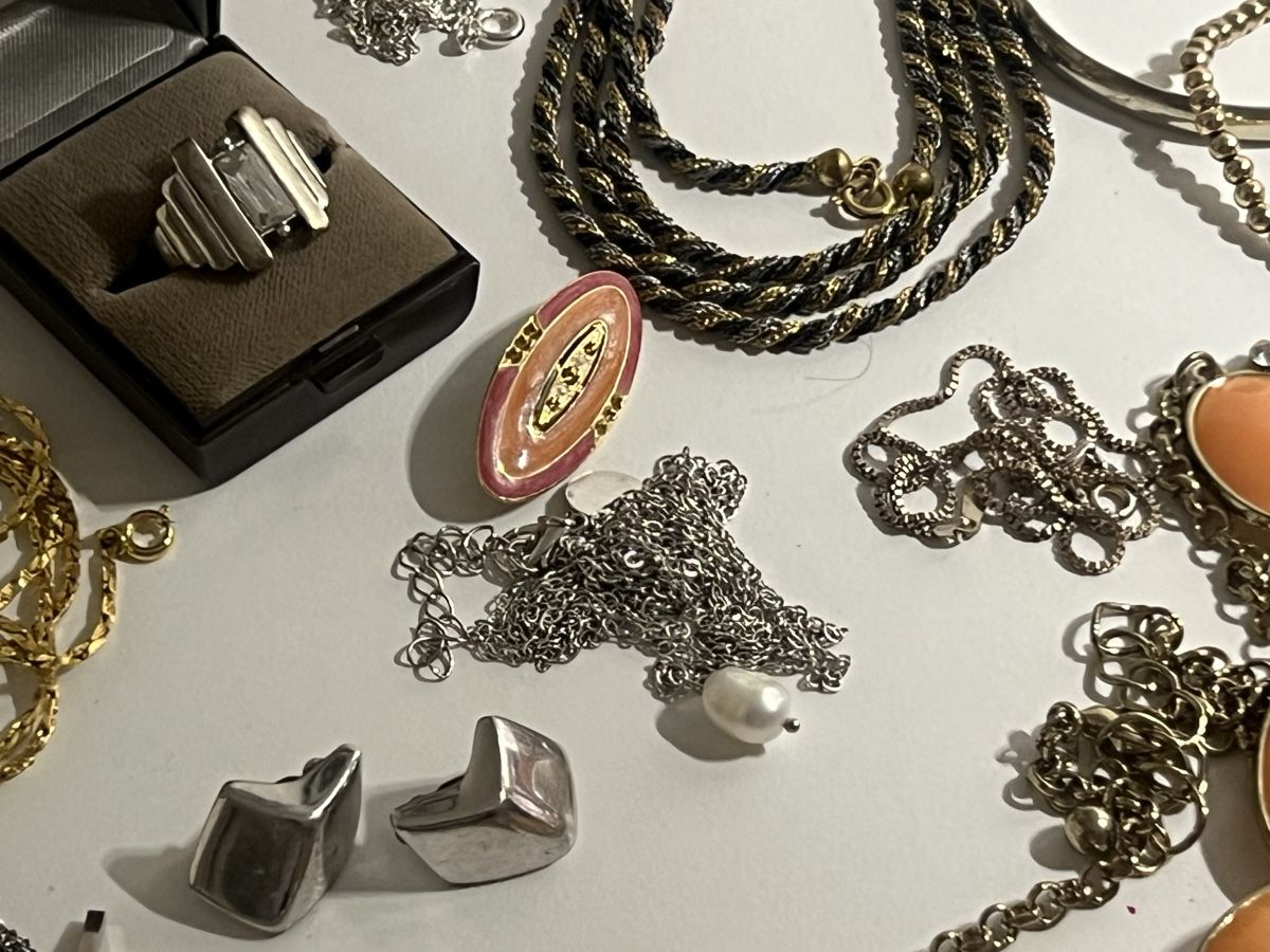 Sonstiger Schmuck: Lot de bijoux anciens  – Gebraucht aus St-Pierre-Clages von ste_xk6p 5