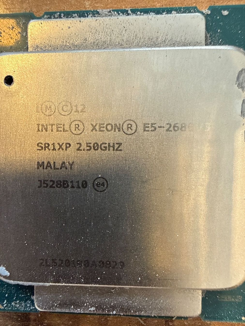 Intel Server: Intel Xeon E5-2680 v3  12 Core/ 24Threads 2.50GHz, LGA2011-3 – Usato da Zürich venduto da Drwatson