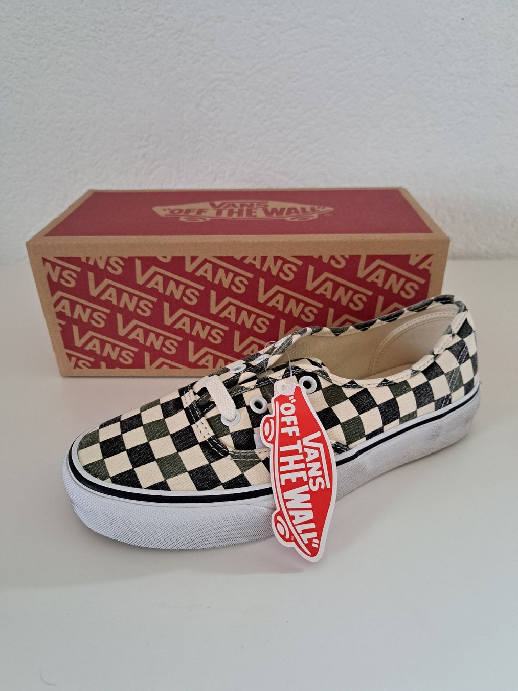Vans Scarpe da uomo: Vans – Nuovo e nell'imballaggio originale da Romont BE venduto da cel_2qsz 2