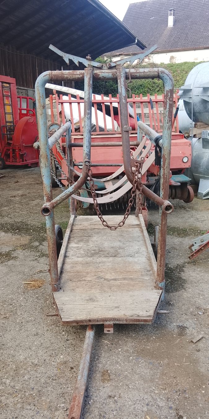 Tutte le macchine: Klauenstand  – Usato da Hilfikon venduto da Michael.Keusch