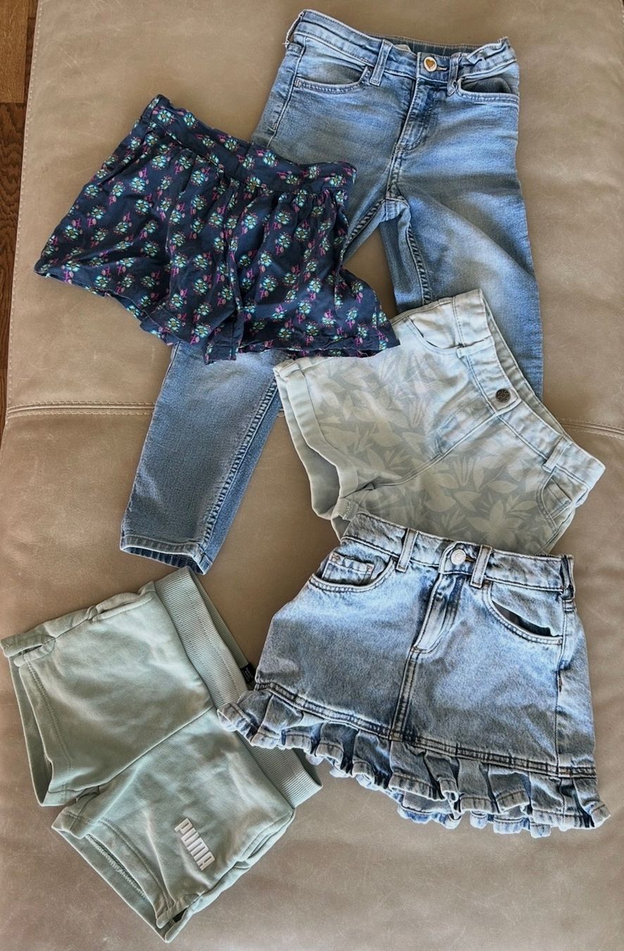 Kleiderpakete & -sets: Sommer Set für Mädchen, Grösse 116 – Gebraucht aus Wädenswil von LS777