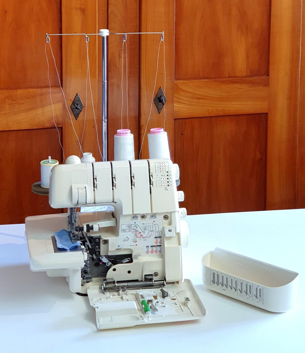 Bernina Macchine da cucire: Overlock Maschine Bernina – Usato da Wetzikon ZH venduto da Rene2006 2