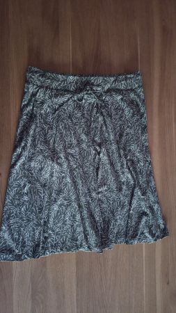 Rock Damen Tom Tailor Grösse 38 mit Muster getragen