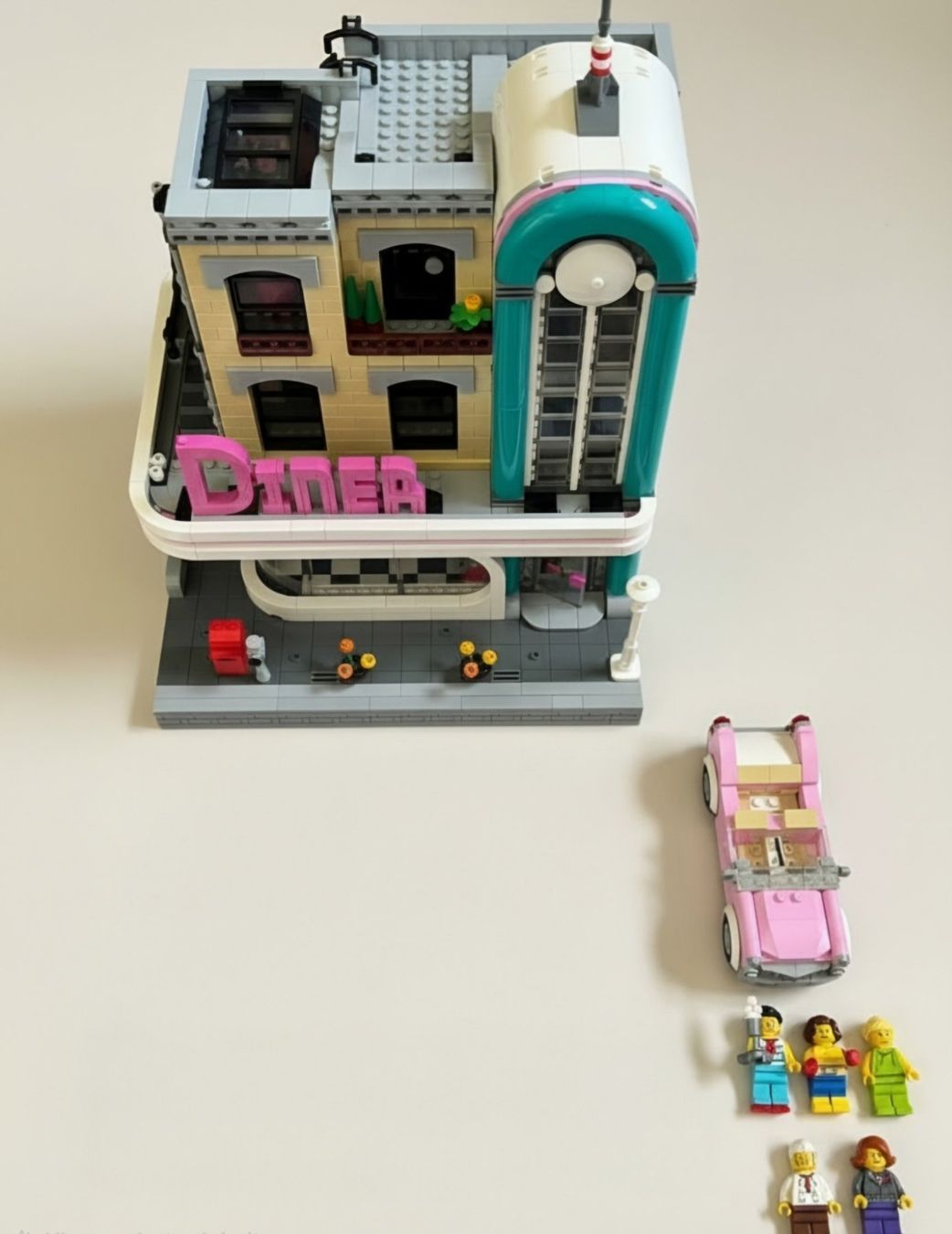Lego Giocattoli: LEGO Creator Expert 10260 Downtown Diner – Usato da Suhr venduto da fuva23