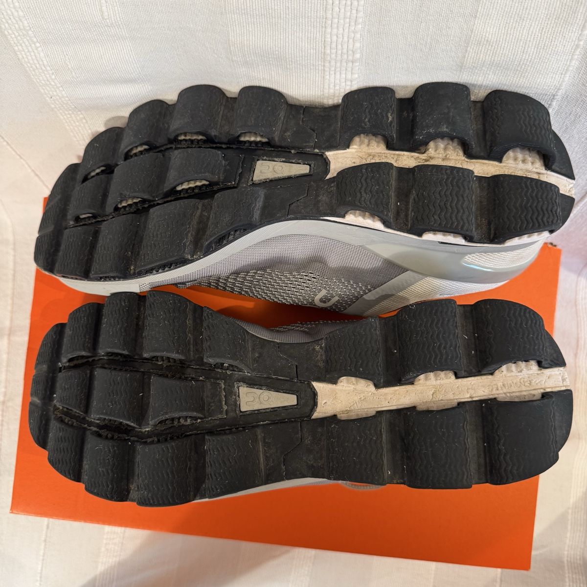 On Herrenschuhe: On Cloudsurfer 1 – Gebraucht aus Mönchaltorf von osi_t7tl 4