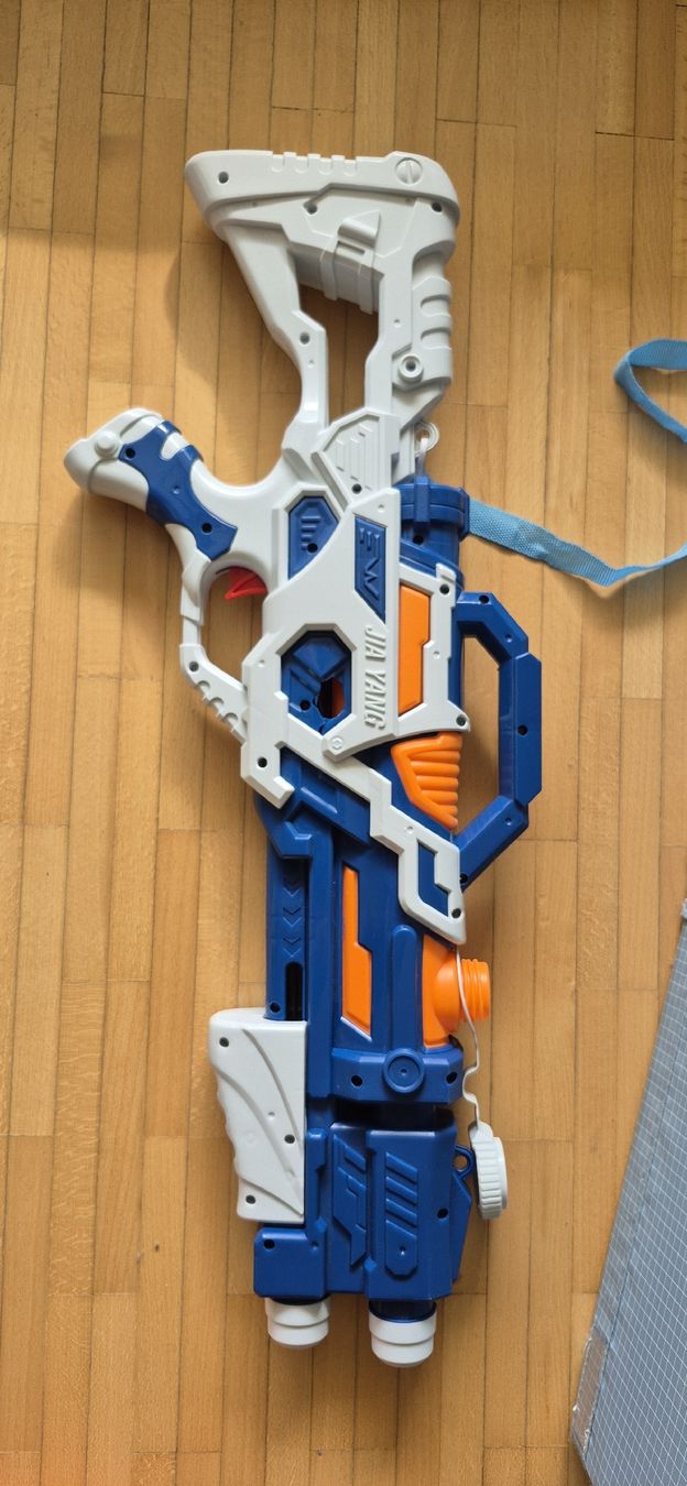 Nerf Giocattoli: Diverse Nerfs und ähnliches – Usato da Zürich venduto da Pentimento 3
