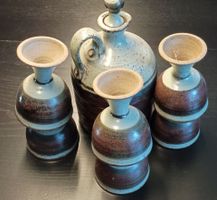 Steingut Karaffe mit 6 Bechern