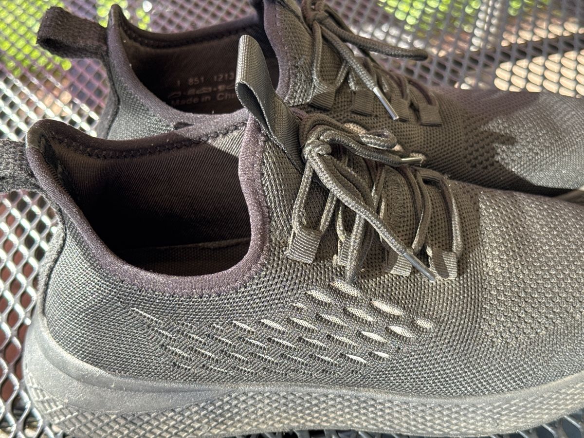 Victory Scarpe da uomo: Sneakers Vty, schwarz Textil, Grösse 42 – Usato da Langnau am Albis venduto da mfurrer_79 2