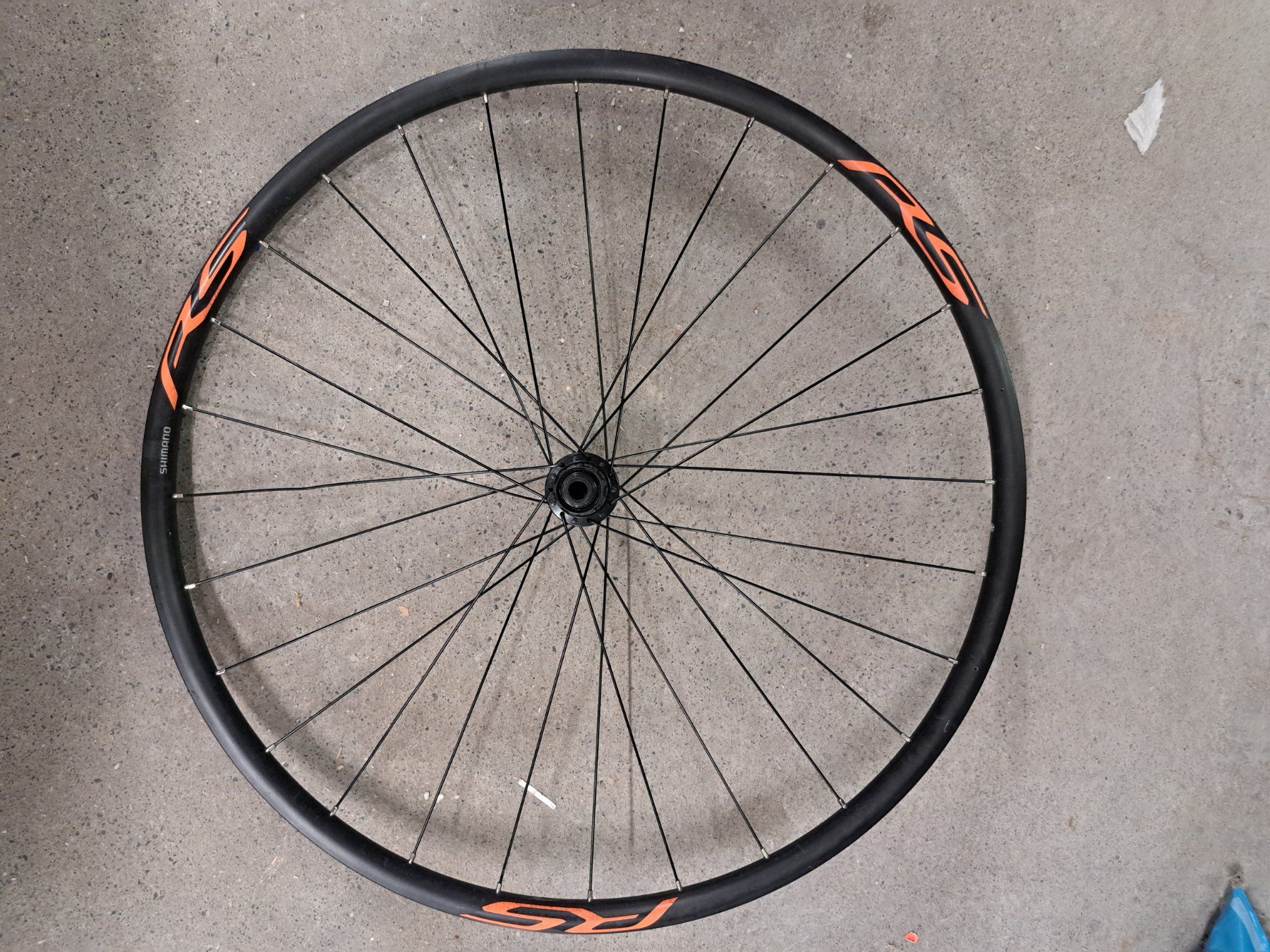 Shimano Pezzi di ricambio: Shimano RS H.Rad 28" Neu – Nuovo (secondo la descrizione) da Emmenbrücke venduto da bikesandmore75