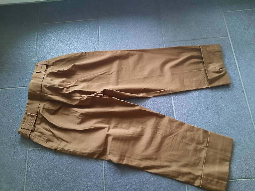 Max Mara Pantaloni: MAX MARA  Damen 3/4 Hose Gr.38 – Usato da Buchs SG venduto da miska01 4