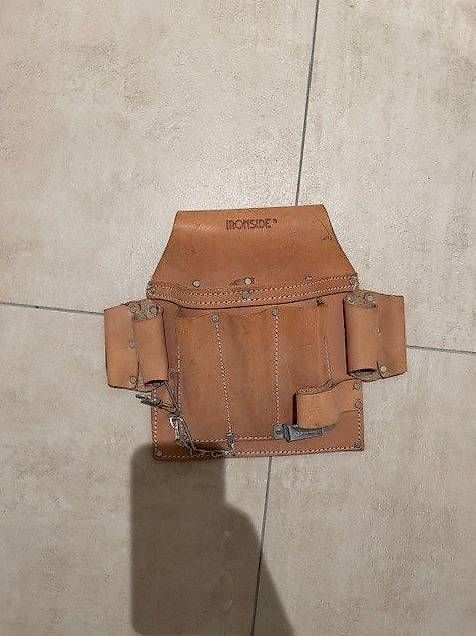Borse: Borsa da muratore in cuoio – Usato da Porza venduto da Marti24