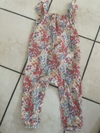 H&M Sommer Jumpsuit Gr. 92 mit Blumenmuster, Neu