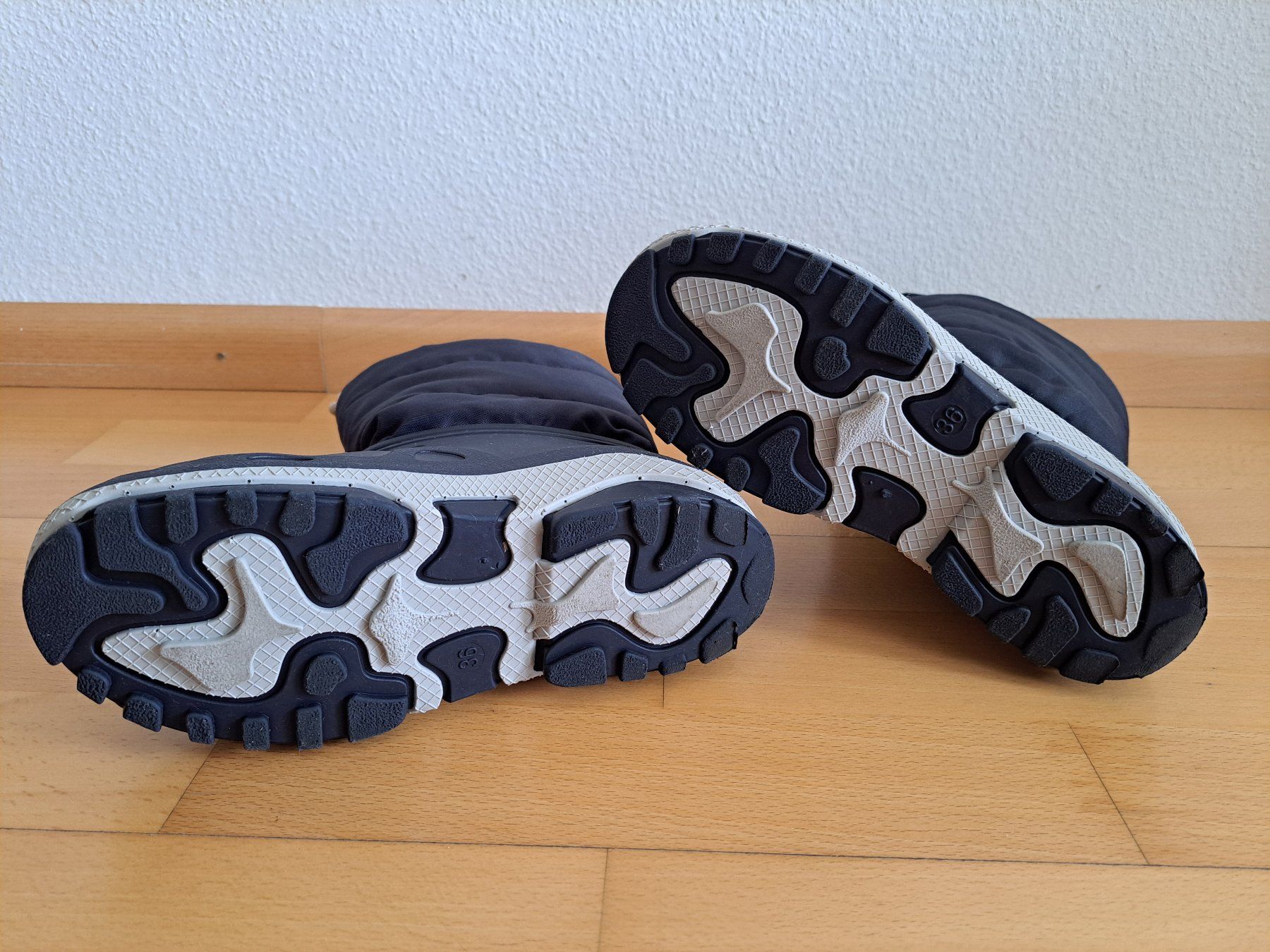 Scarpe per ragazzi: Winterschuh Kind Gr. 36 – Usato da Reinach BL venduto da osita1 2