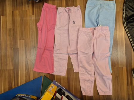 4 Hosen gr 122 B4