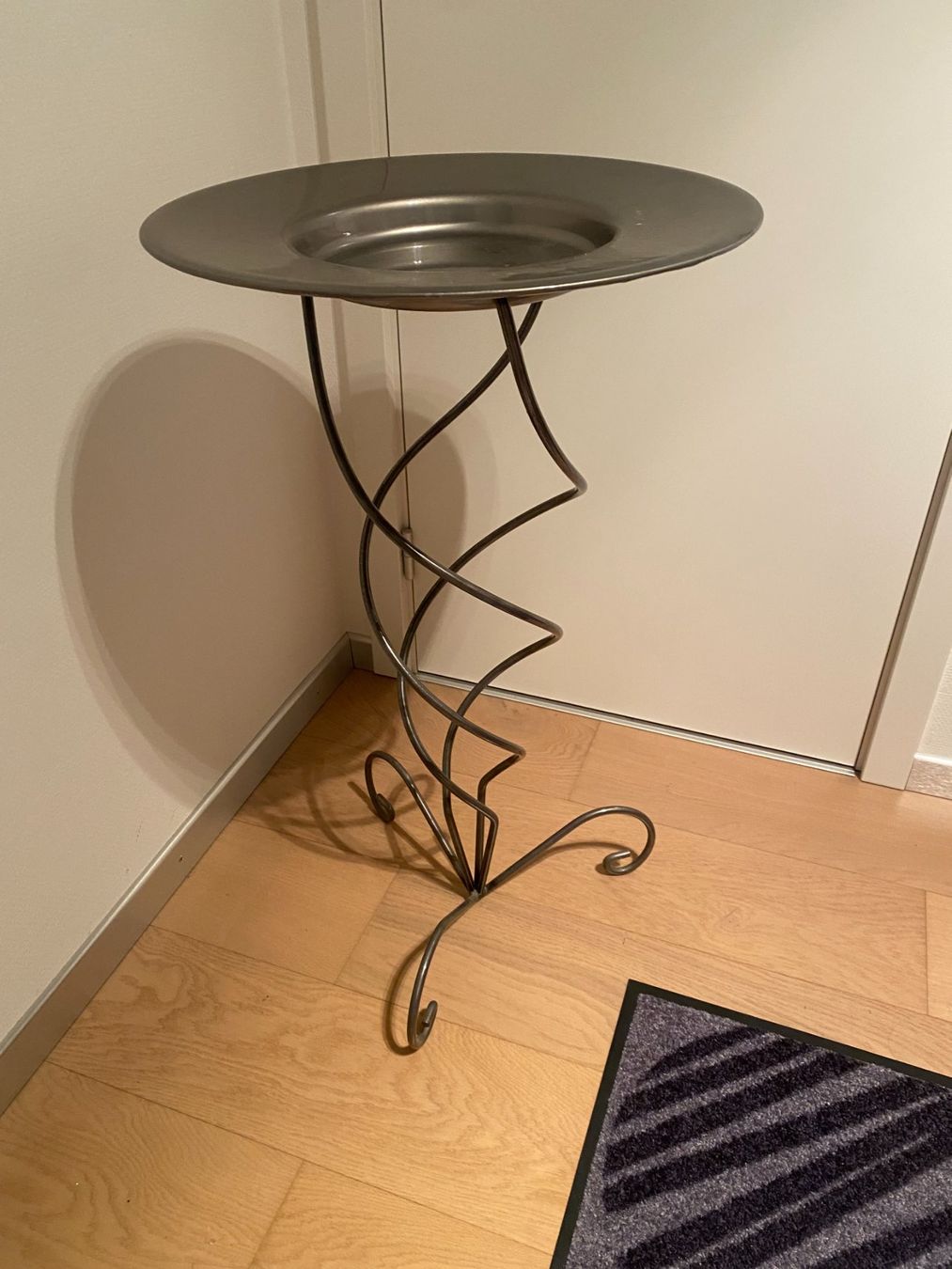 Altro per la casa: Metall-Pflanzensäule oder Dekoständer – Usato da Gerolfingen venduto da Regenbogen88 7