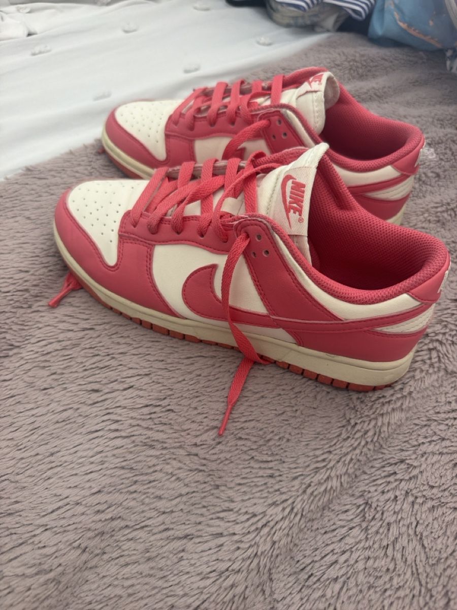 Nike Damenschuhe: nike dunk pink – Gebraucht aus Sion von tatiana.1508 1