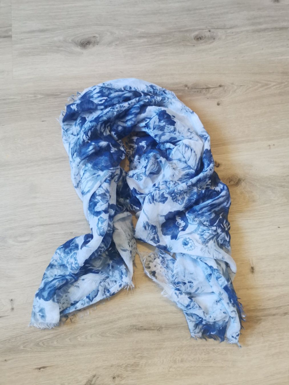 Foulards, Tücher & Schals: Foulard Damen – Gebraucht aus Grosswangen von Weidhof6