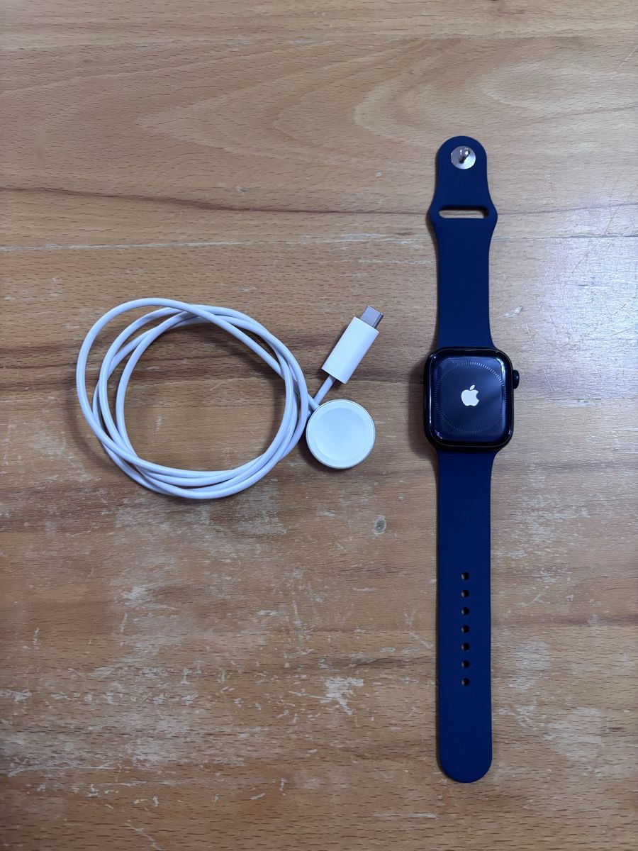 Apple Smartwatch: Apple Watch 7 GPS 41mm Serie Nike – Nuovo (secondo la descrizione) da Ogens venduto da ced_qn5v