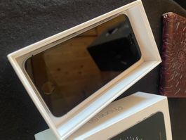 Iphone SE 128gb 84% Akku space grey