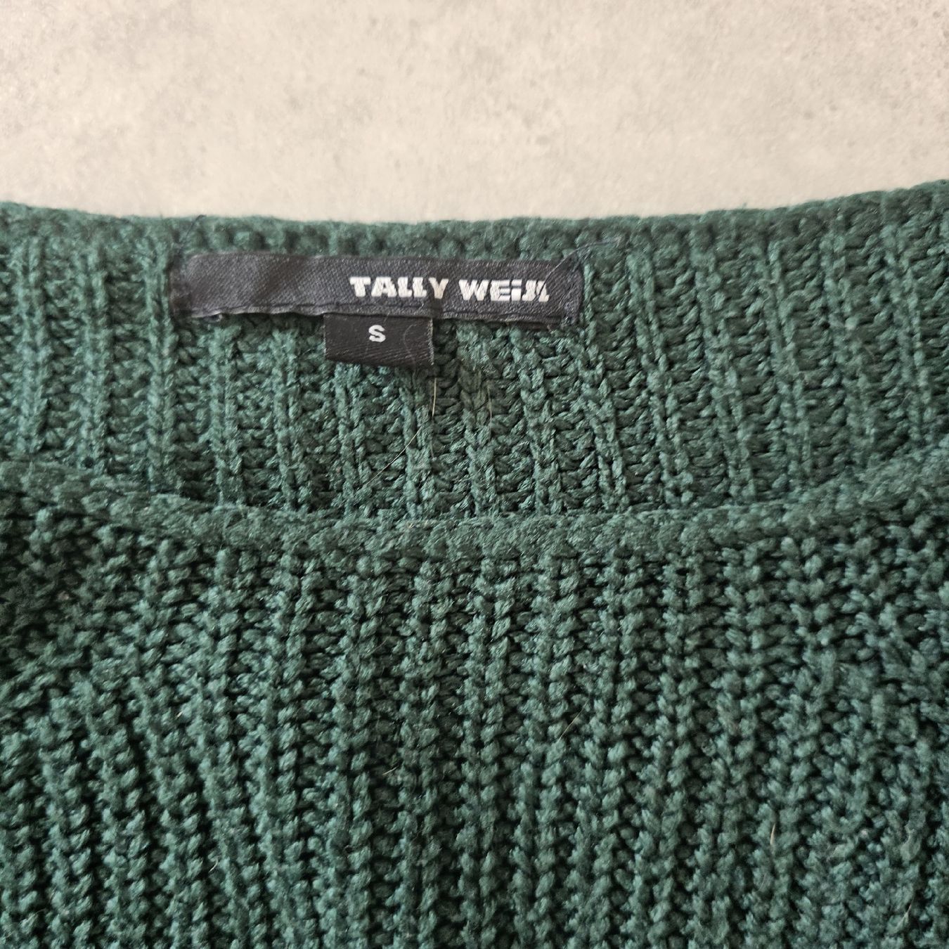 Maglioni & Felpe: Pull court vert foncé, taille S – Usato da Sornetan venduto da T.a333 2