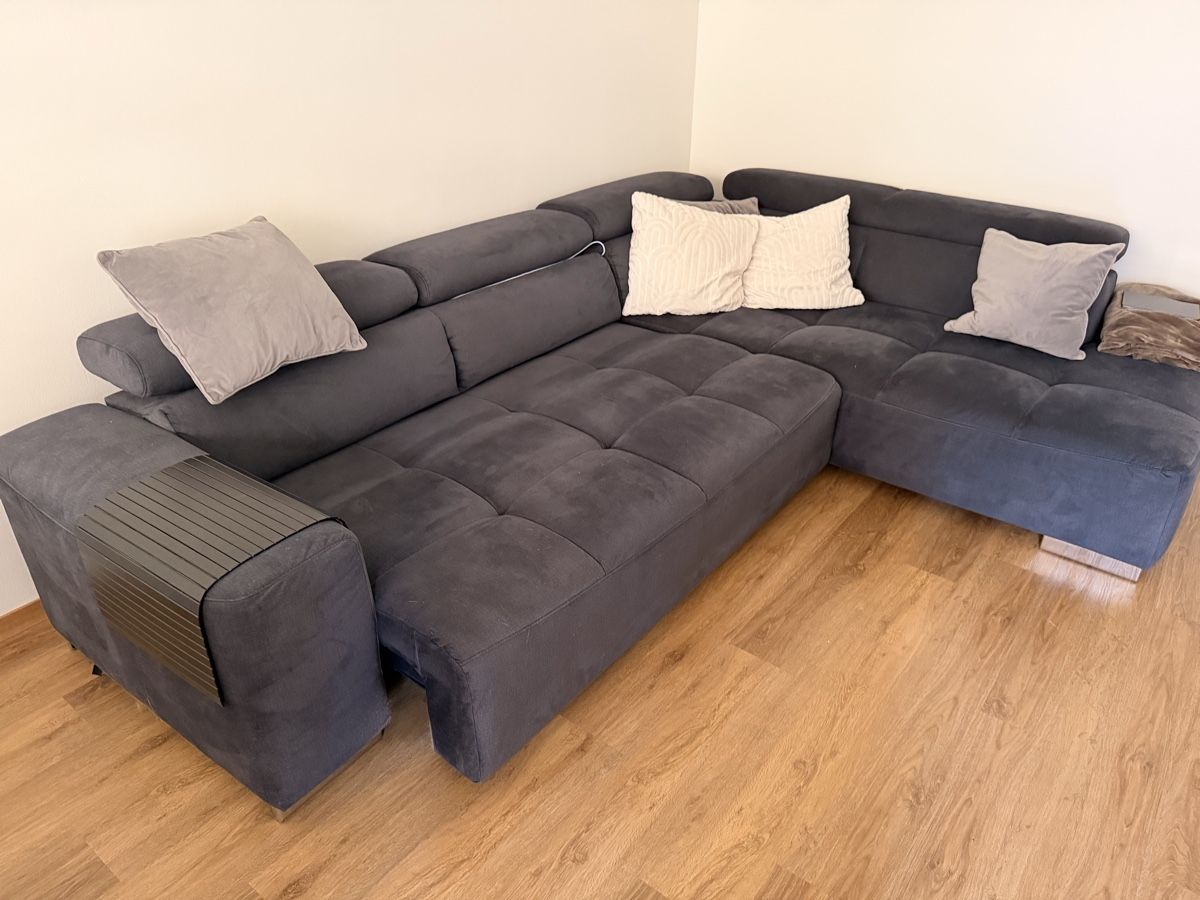 Sofas: Ecksofa Dunkelgrau mit Kissen  – Gebraucht aus Grenchen von Tinaaa23 2