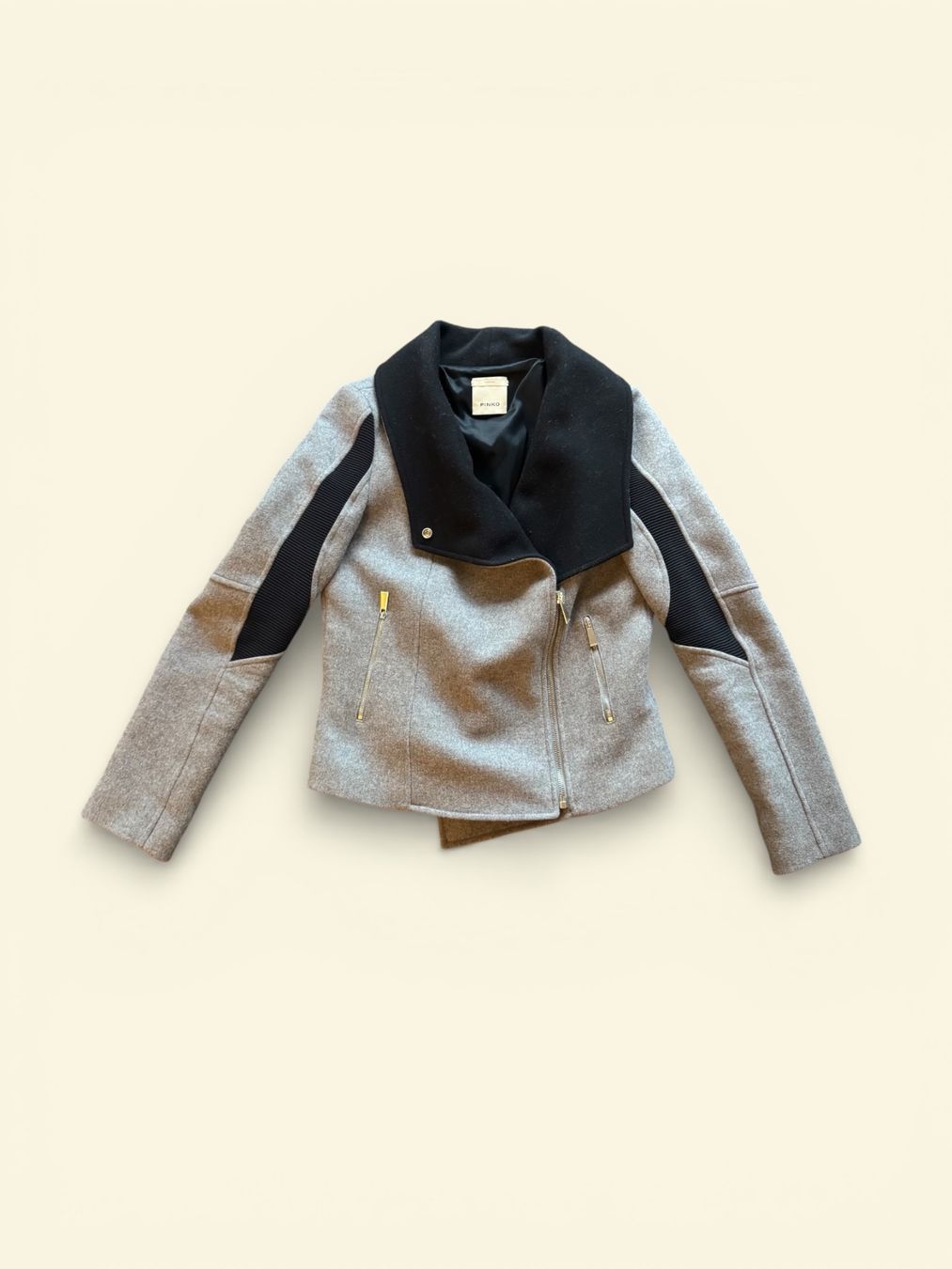Pinko Vestes: Blouson Pinko – D'occasion à Cologny par ale_rr8m