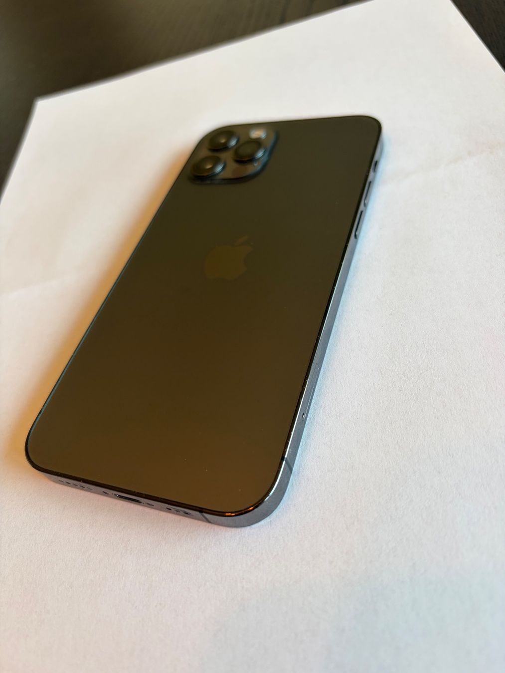 Apple Telefoni cellulari / Smartphones: iPhone 12 Pro, 256 GB, Space Gray – Usato da Küssnacht am Rigi venduto da dav_g2q6 1