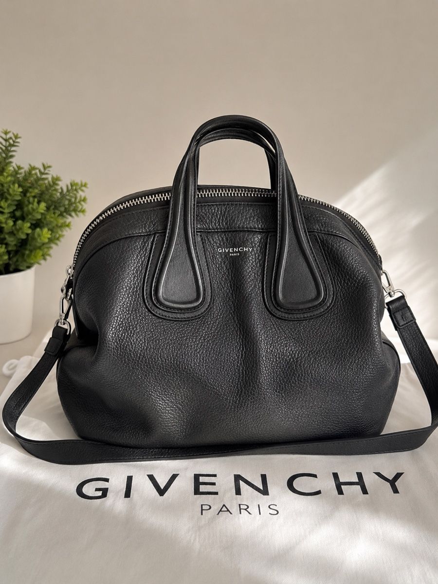 Givenchy Sacs femmes: Givenchy Nightingale Medium Handtasche Schwarz Leder – D'occasion à Uetikon am See par ste_xq7b