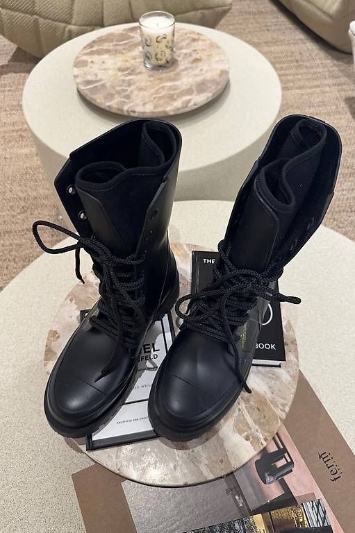 Dior Scarpe da donna: DIOR STIEFEL BLACK – Usato da Schwyz venduto da bofb 3