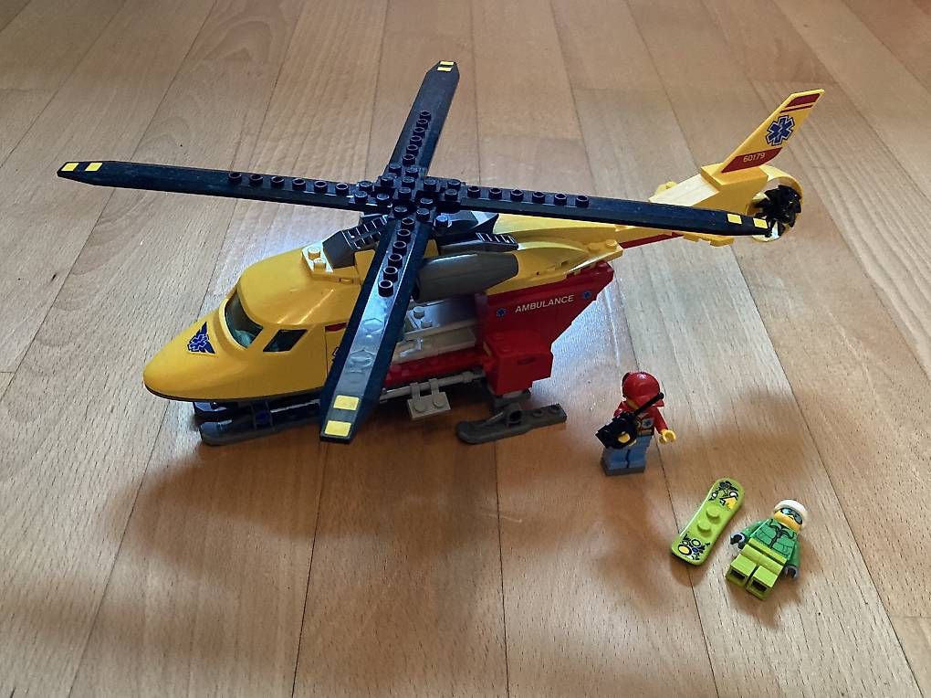 Giocattoli: LEGO City 60179 Rettungshubschrauber  – Usato da Urdorf venduto da tho_dyl8