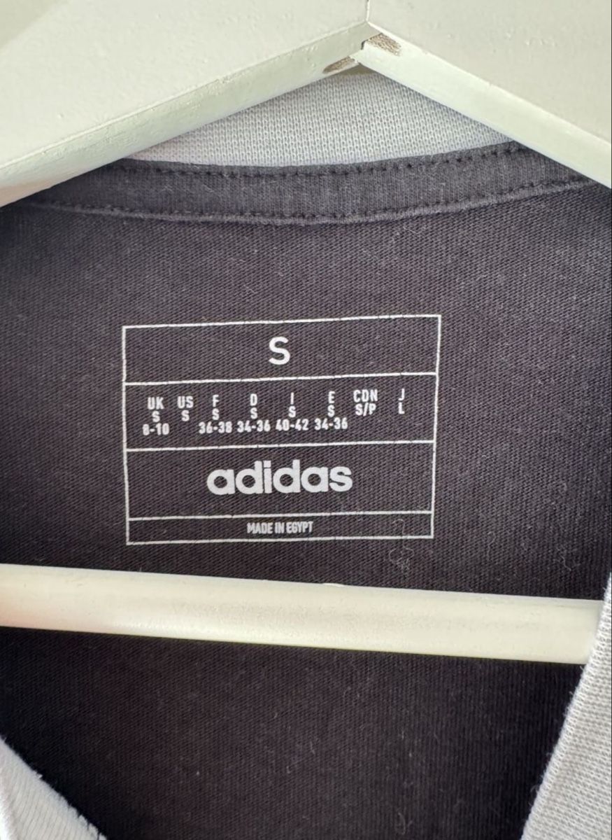 Adidas T-shirt: T-shirt – Nuovo (secondo la descrizione) da Turgi venduto da fabienne53 2