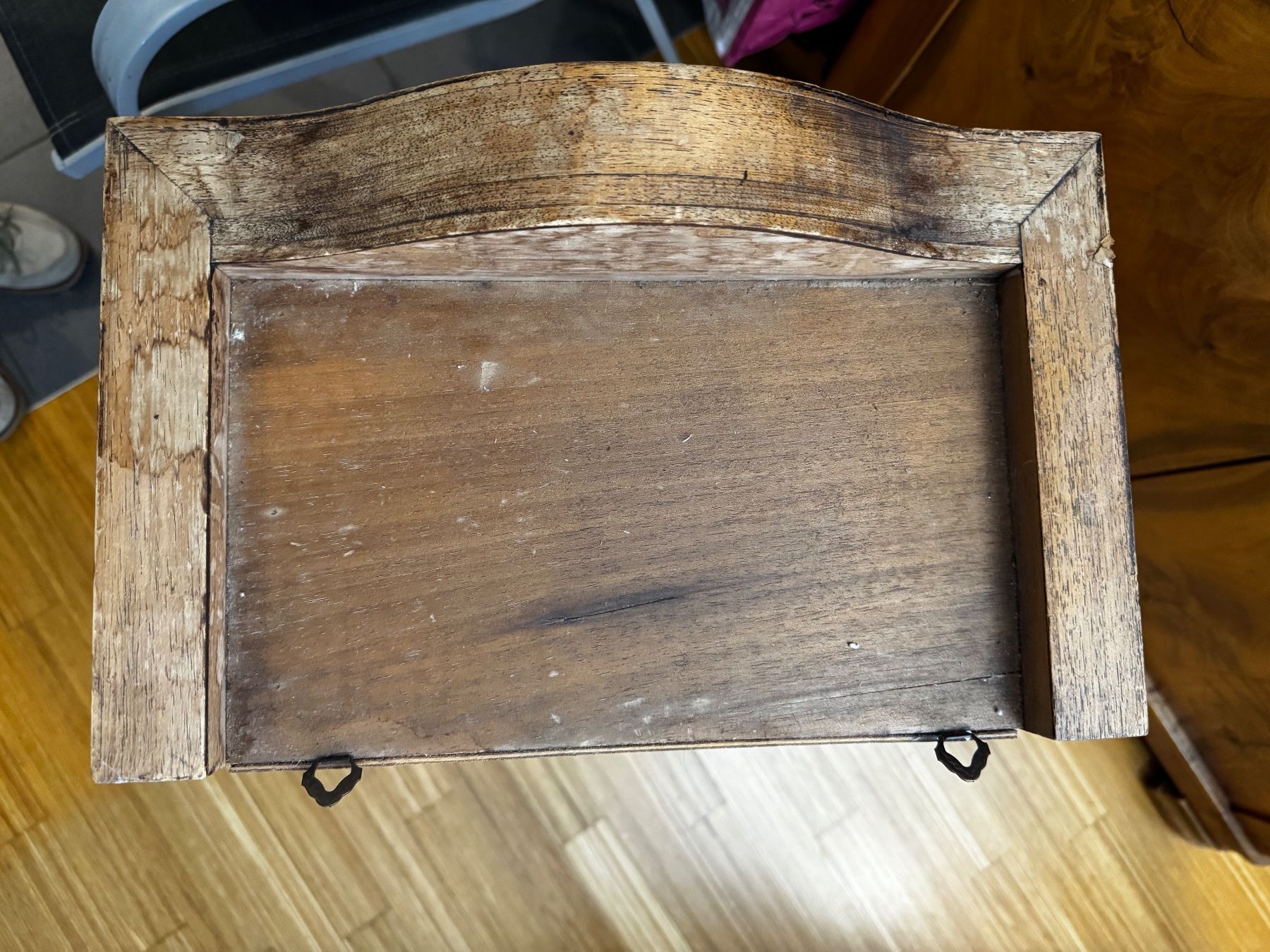 Vitrinen: Hübsche, antike Vitrine (69x50x42 cm) – Gebraucht aus Zürich von Tarafo5 4