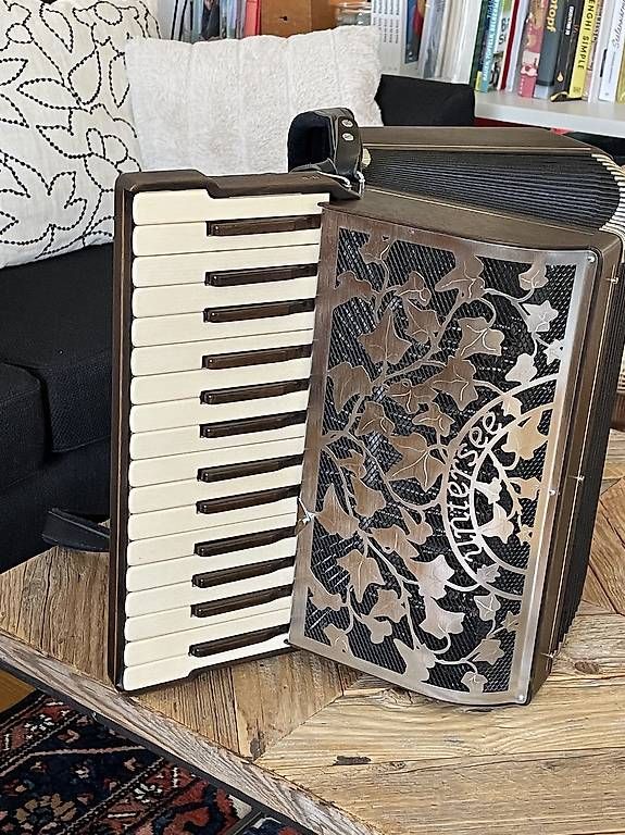 Strumenti musicali: Piandoneon/Akkordeon – Usato da Arbon venduto da mar.gun