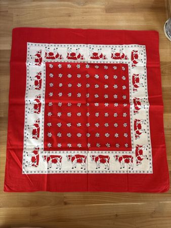 Baumwoll Tuch mit Kuh und Edelweiss Motiv