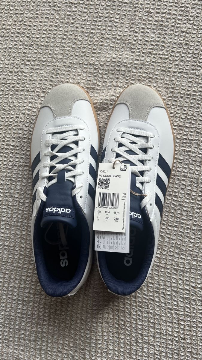 Scarpe da uomo: ADIDAS VL court base – Nuovo e nell'imballaggio originale da Bussigny venduto da Hudonic