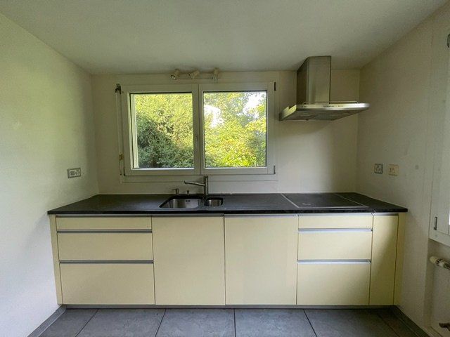 V-Zug Cucine complete: Küche Einbauküche Küchengeräte – Usato da Steinhausen venduto da Surferking 1