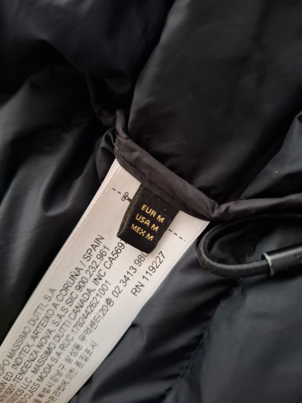 Massimo Dutti Jacken: Massimo Dutti Jacke – Gebraucht aus Adligenswil von Idefixli26 1